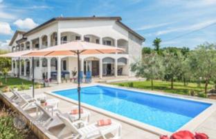 7-room house 480 m² in Porec for 1,499,000 €
