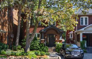11-bedroom house in Old Toronto for C$2,693,000