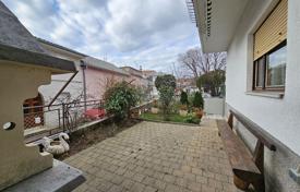 NOVI VINODOLSKI, CENTER — TOP LOCATION! A house with great potential for 385,000 €