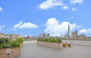 Modern apartment close to the world's famous places of interest, Southwark, London, UK for £600,000