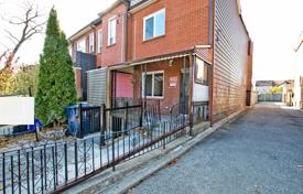 Terraced house – Euclid Avenue, Toronto, Ontario,  Canada for C$1,622,000