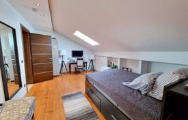 Luxurious three bedroom penthouse of 230 m² on the first line of the sea, Rafailovici (Budva) for 620,000 €