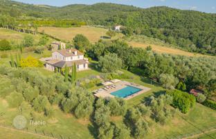 7-bedroom country house 430 m² in San Casciano dei Bagni. Price on request