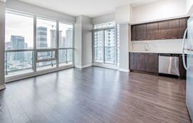 Apartment – Lake Shore Boulevard West, Etobicoke, Toronto,  Ontario,   Canada for C$828,000