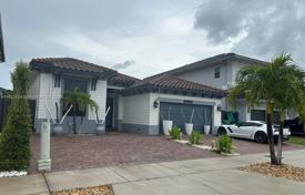 Townhome – West End, Miami, Florida,  USA for $975,000