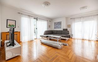 10-room house 411 m² in City of Zagreb for 1,150,000 €