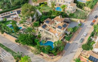 5-bedroom villa 483 m² in Marbella for 1,990,000 €