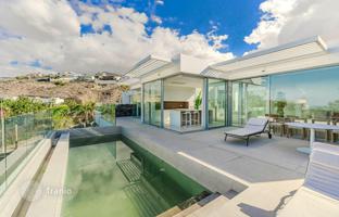6-bedroom villa 234 m² in Costa Adeje for 2,300,000 €