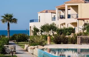 2-bedroom penthouse in Crete for 445,000 €