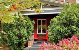 Terraced house – Old Toronto, Toronto, Ontario,  Canada for C$1,447,000