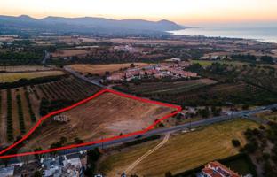 Land plot 13,676 m² in Poli Crysochous for 650,000 €