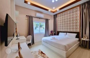 4-bedroom villa 240 m² in Pattaya for $432,000