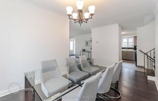 11-bedroom house in Etobicoke for C$1,609,000