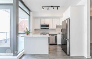 3-bedroom apartment in Mutual Street for C$712,000