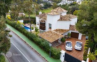 4-bedroom villa 495 m² in Benahavis for 2,950,000 €