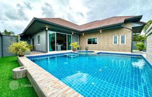 3-bedroom villa 185 m² in Pattaya for $208,000