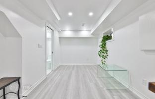 9-bedroom townhouse in York for C$1,683,000