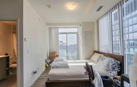 Apartment – Richmond Street West, Old Toronto, Toronto,  Ontario,   Canada for C$712,000