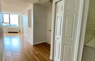 5-bedroom apartment in Queens Quay West for C$924,000