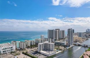 1-bedroom apartments in condo 84 m² in South Ocean Drive for $369,000