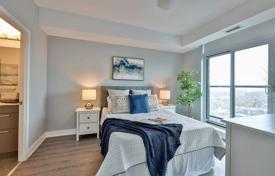 Apartment – Bathurst Street, Toronto, Ontario,  Canada for C$977,000