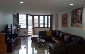 2 bed Condo in Saitharn Condominium Ratchathewi District for $427,000