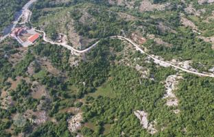 Land plot 28,500 m² in Cetinje (city) for 340,000 €