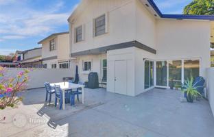3-bedroom townhouse 161 m² in Miami for $595,000