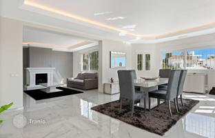 4-bedroom villa 448 m² in Estepona for 1,950,000 €