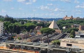 Three-bedroom apartment near the metro in the center of Rome, Lazio, Italy for 385,000 €