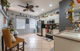 Townhome – LaBelle, Hendry County, Florida,  USA for $430,000
