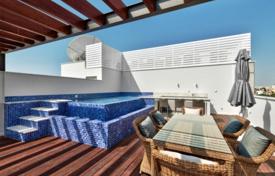 Penthouse in Limassol with 3 bedrooms, Potamos Germasogeia for 650,000 €