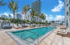 Comfortable apartment with a terrace overlooking the bay in a building with a pool and a gym, Miami, USA for $850,000