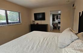 Townhome – Fort Lauderdale, Florida, USA for $549,000