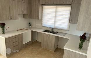 6-bedroom cottage 233 m² in Peyia for 780,000 €
