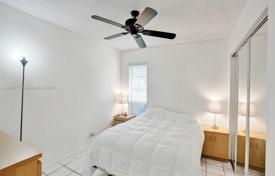Townhome – Coral Springs, Florida, USA for $640,000
