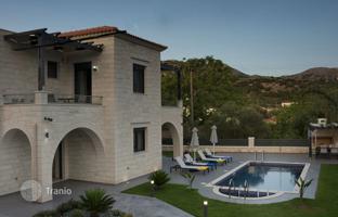 4-bedroom villa in Almyrida for 890,000 €
