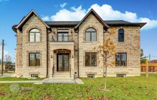 16-bedroom house in Scarborough for C$2,554,000