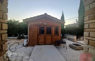 3-bedroom villa 295 m² in Larnaca for 695,000 €