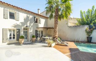 4-bedroom house in Eyragues for 1,110,000 €