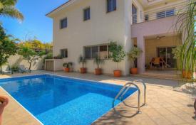 Villa in Limassol with 4 bedrooms, Agios Athanasios for 1,250,000 €
