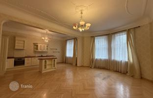 Apartment 112 m² in Central District for 225,000 €
