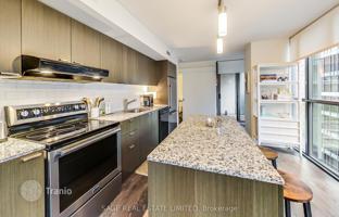 5-bedroom apartment in Charles Street East for C$1,139,000