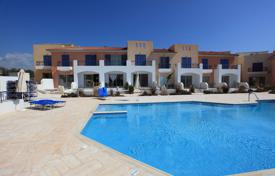 2 bedroom modern townhouse for Sale in Anarita, Paphos for 209,000 €