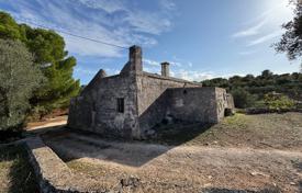 An interesting opportunity in the heart of the Itria Valley for 270,000 €
