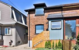 Terraced house – Etobicoke, Toronto, Ontario,  Canada for C$1,180,000