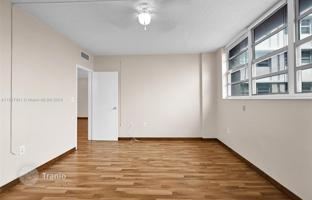 1-bedroom apartments in condo 74 m² in West Avenue for $369,000