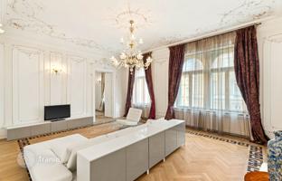 3-bedroom apartment 170 m² in District VI (Terézváros) for 790,000 €