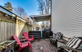 Townhome – East York, Toronto, Ontario,  Canada for C$1,433,000