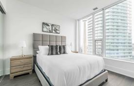 Apartment – York Street, Old Toronto, Toronto,  Ontario,   Canada for C$966,000
